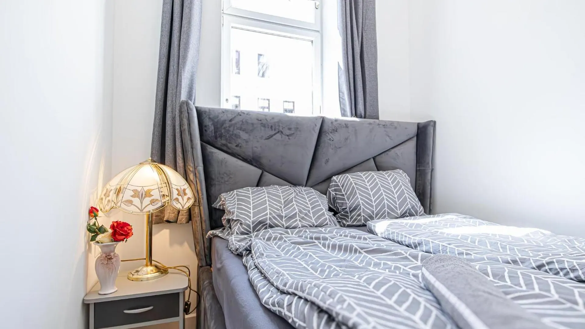 Nice 4Br Apt For Up To 8P, 6-Min To Lugner City Vienna