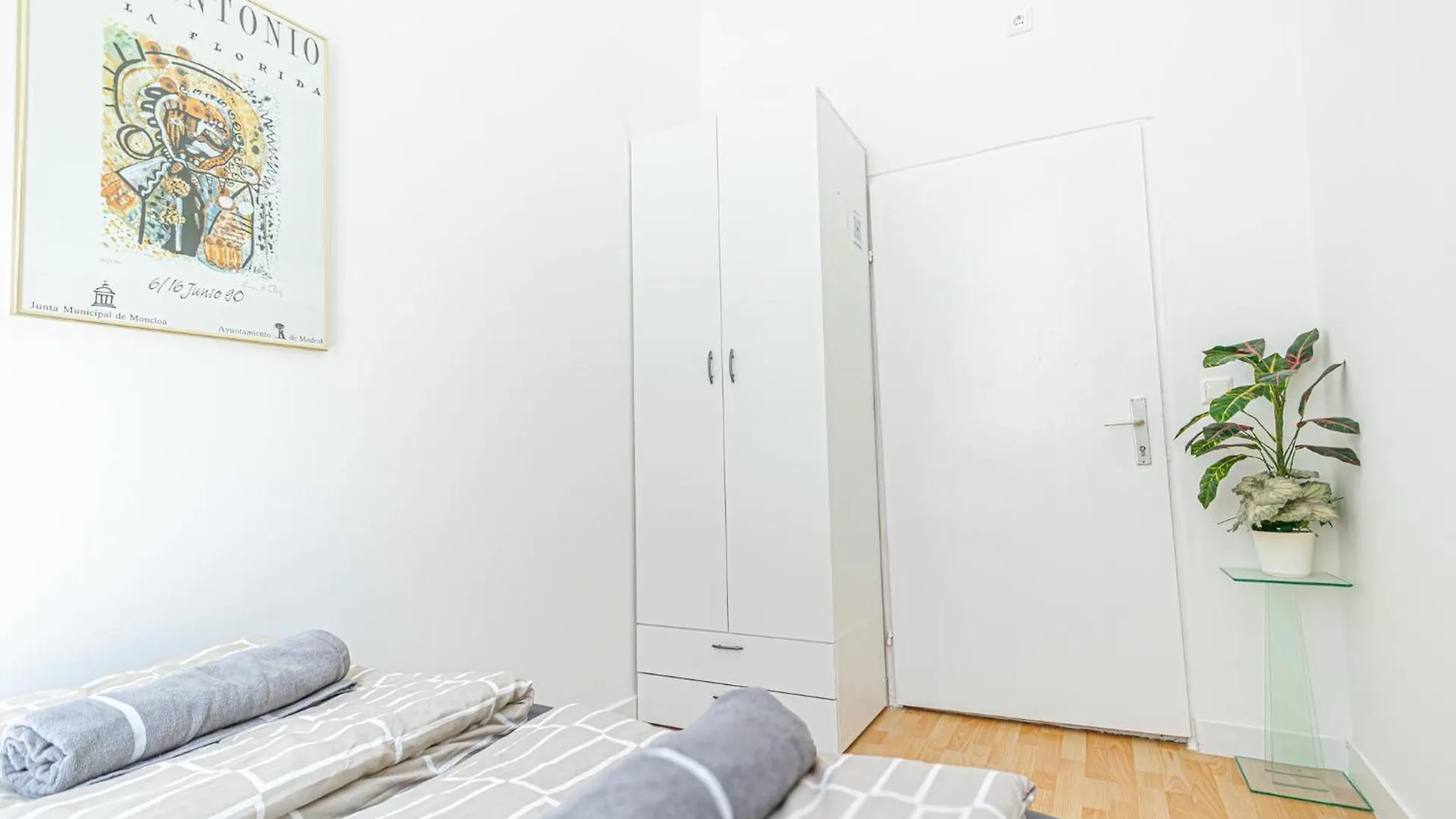 Nice 4Br Apt For Up To 8P, 6-Min To Lugner City Vienna Apartment