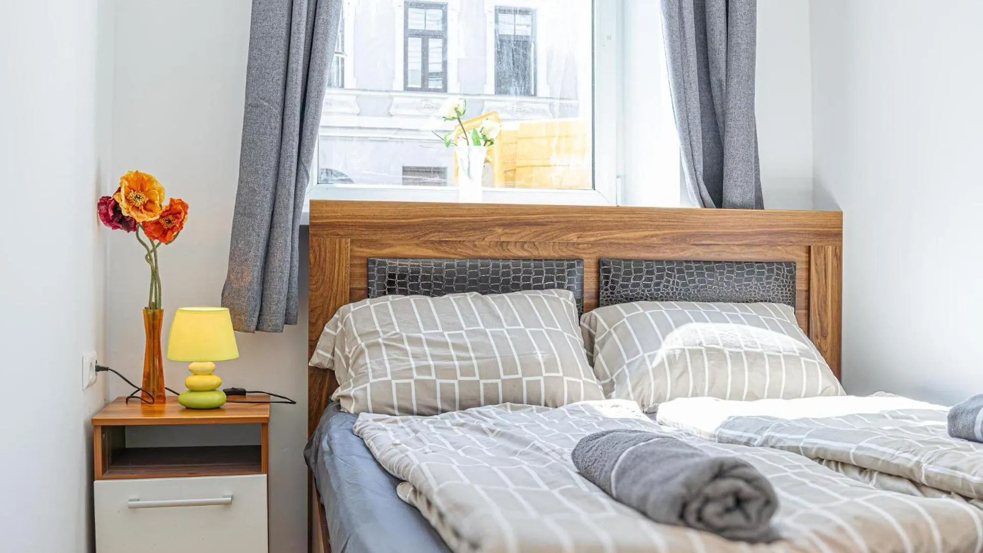 Nice 4Br Apt For Up To 8P, 6-Min To Lugner City Vienna 0*,