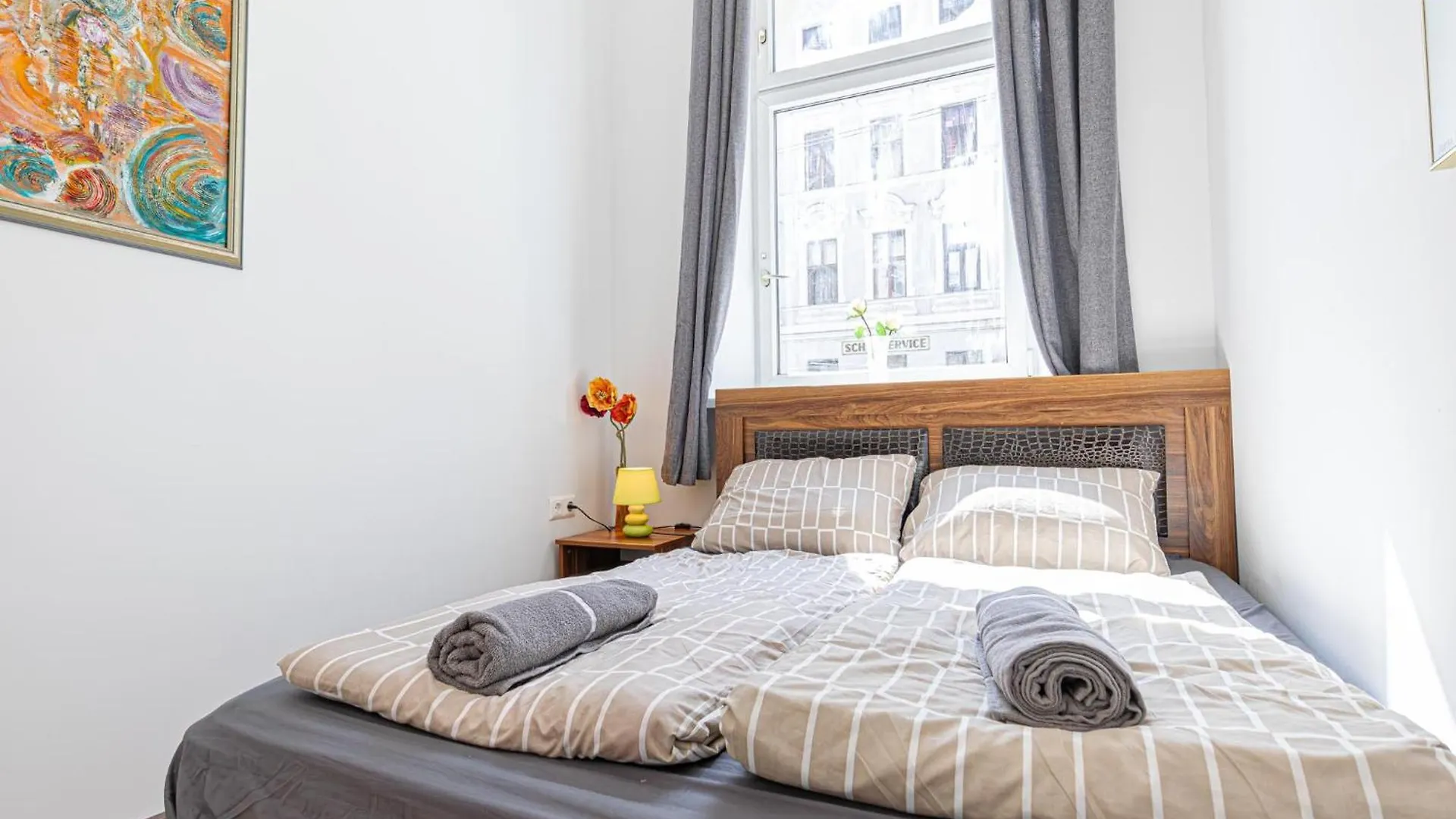 Nice 4Br Apt For Up To 8P, 6-Min To Lugner City Vienna Apartment
